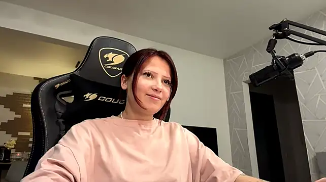 Nikaliva stripchat live cam model