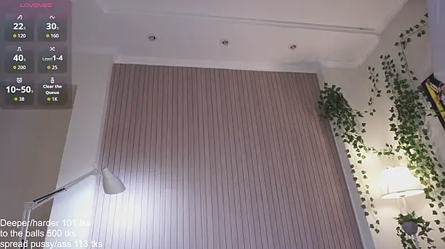 holyhee stripchat live cam model