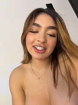 jenn_fit stripchat live cam model