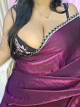 Curvy_Pooja stripchat live cam model