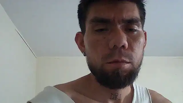 thomas2wood stripchat live cam model