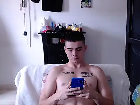 Zac_Efront stripchat live cam model