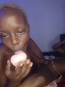 AnneLucy stripchat live cam model