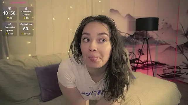 EmmaHigher stripchat live cam model