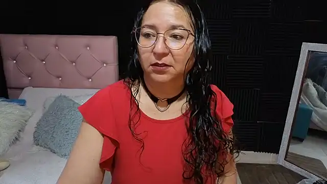 katifoxx stripchat live cam model