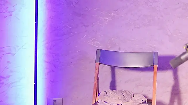 Morenahotcam stripchat live cam model