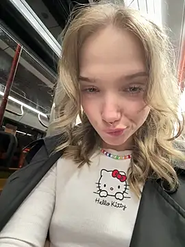 bambi_lu stripchat live cam model