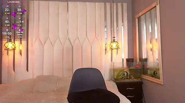 Megan_Do_Santos stripchat live cam model
