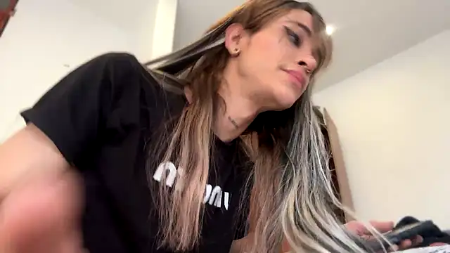 stormytt_ stripchat live cam model
