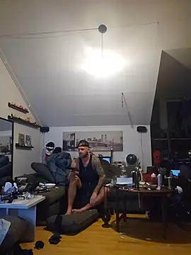 eltoulou stripchat live cam model