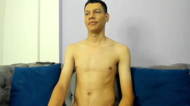 milo_cruz_ stripchat live cam model