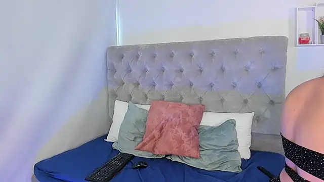 MaraStelle stripchat live cam model