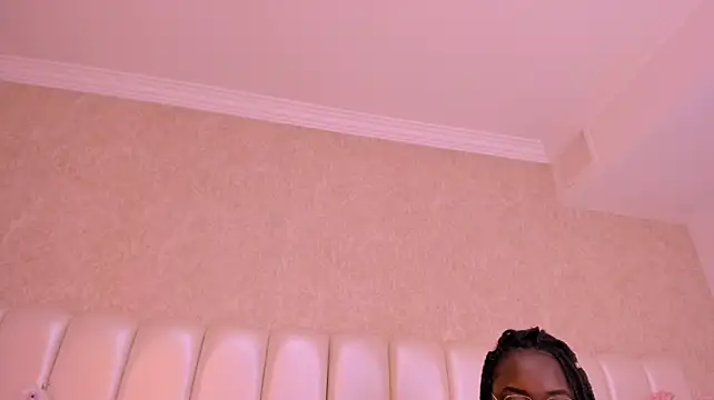 KayiVibes stripchat live cam model
