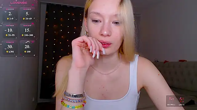 heyblondy stripchat live cam model