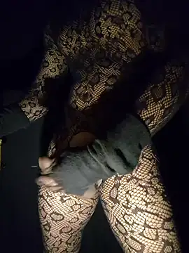 _hot_hard_cock_ stripchat live cam model