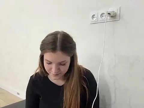 Dellya_Cute stripchat live cam model