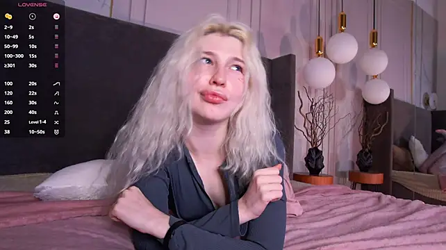 AshlyCross stripchat live cam model