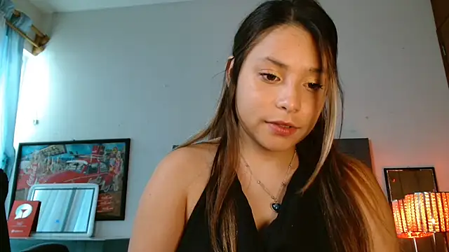 3littles stripchat live cam model