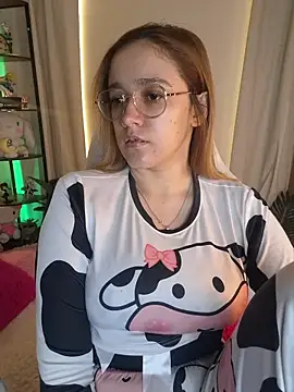 NaomiShimizu stripchat live cam model