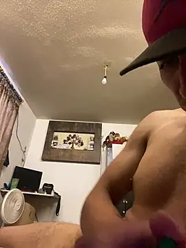 Feendy17 stripchat live cam model