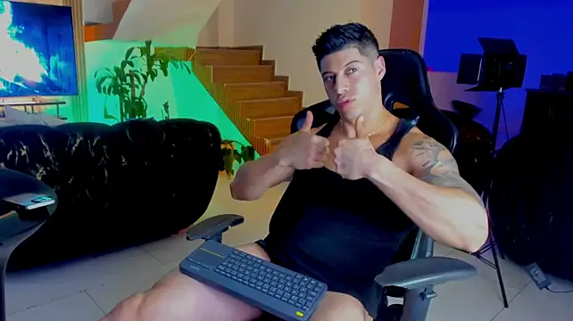 lukas_green11 stripchat live cam model