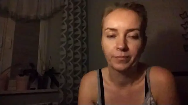 JenniferAlone stripchat live cam model