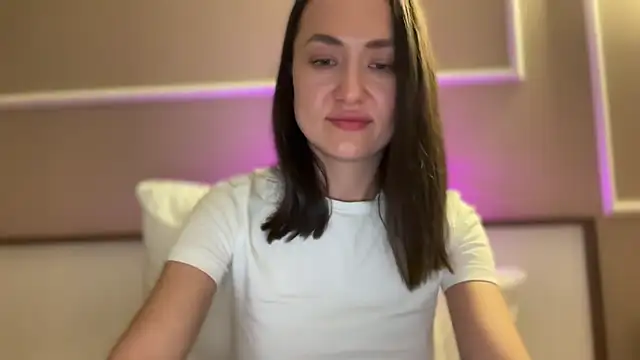 Mavelle stripchat live cam model