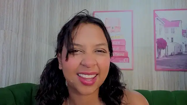aria_montes_t stripchat live cam model