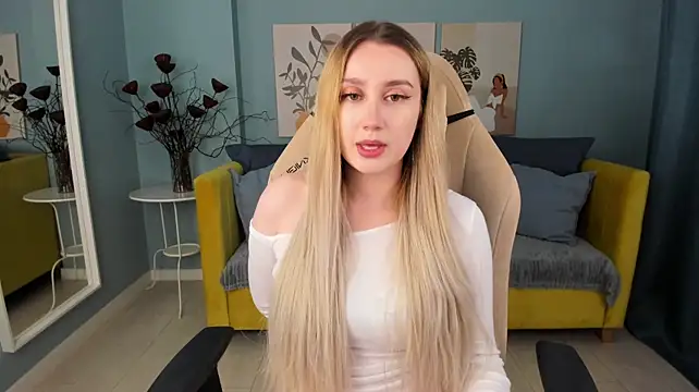 LanaLoon stripchat live cam model