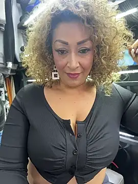 Katti_Barrera stripchat live cam model
