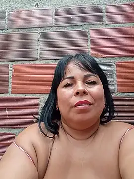 Mother-Big-tits stripchat live cam model