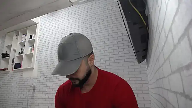 BombeiroHotx stripchat live cam model
