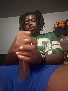 TheMightyDxXx stripchat live cam model