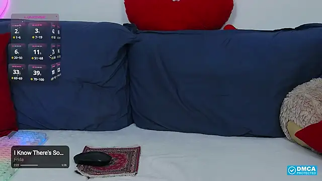 -Lorik- stripchat live cam model