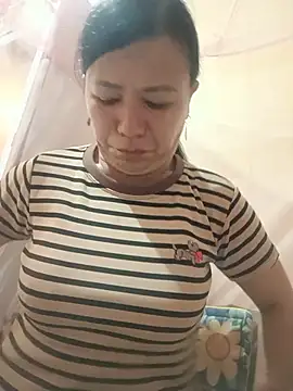 Chilly-wet stripchat live cam model