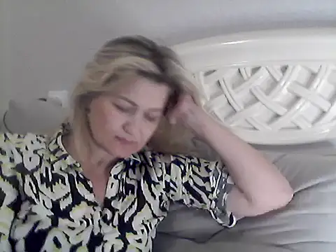 Tareliy stripchat live cam model