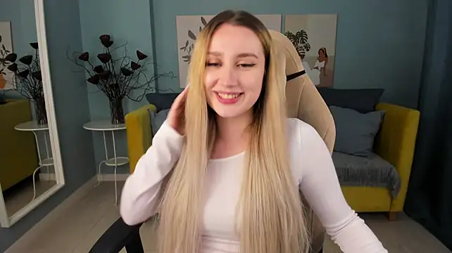 LanaLoon stripchat live cam model