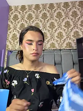 Amy_Blair__ stripchat live cam model