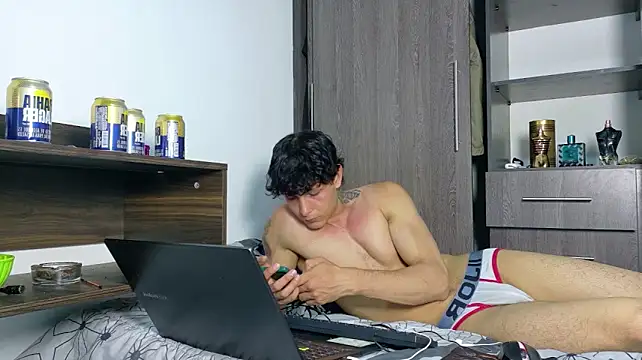 A_Ethan stripchat live cam model