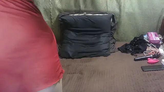 IngaQAce stripchat live cam model