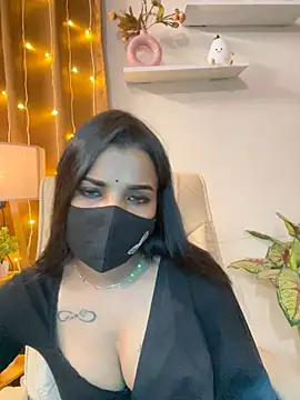 its_ur_flora stripchat live cam model