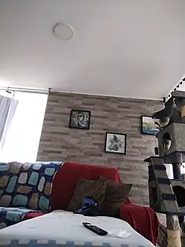 KittyHoleshot87 stripchat live cam model