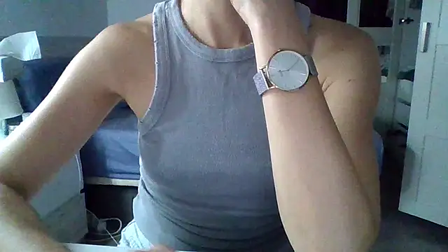 Soriina stripchat live cam model