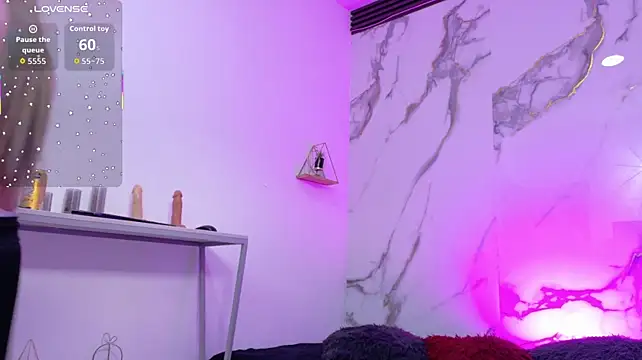 dariah_jhonson stripchat live cam model