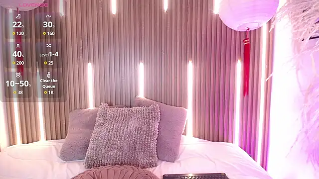 Christine_Wild stripchat live cam model