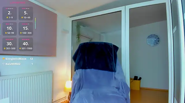 Aryanette stripchat live cam model