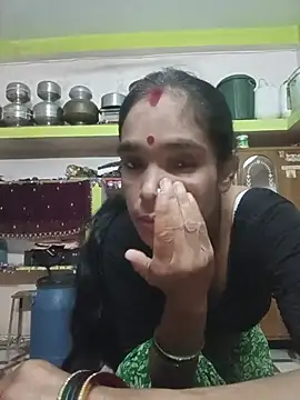 Sarita_bhabi stripchat live cam model