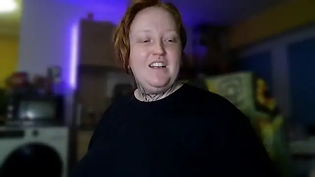 CURVYSAKURA stripchat live cam model