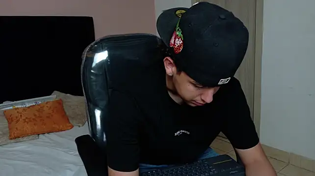 Twister_Lennox stripchat live cam model