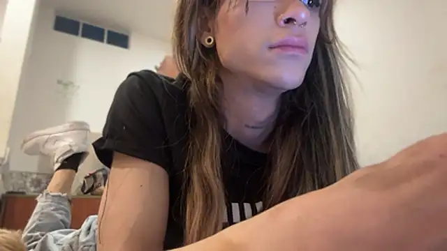 stormytt_ stripchat live cam model